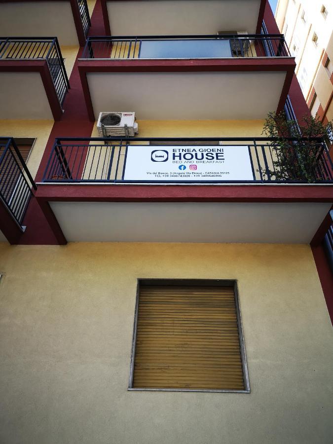 Etnea Gioeni House Suite Catania Bagian luar foto
