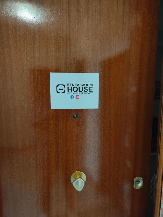 Etnea Gioeni House Suite Catania Bagian luar foto