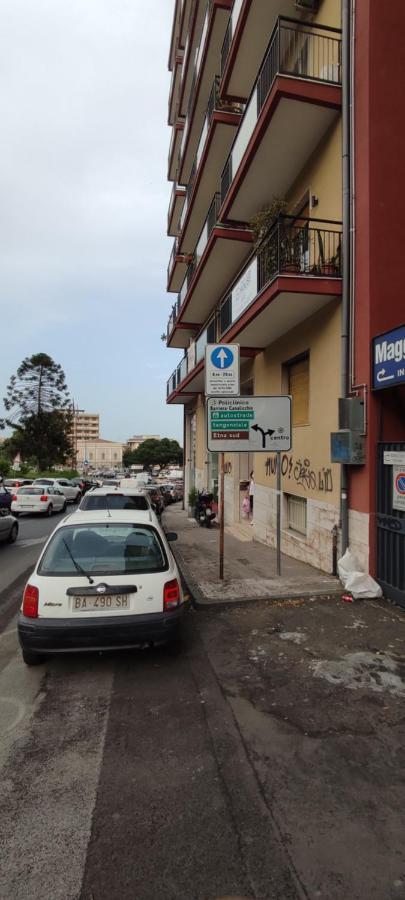Etnea Gioeni House Suite Catania Bagian luar foto