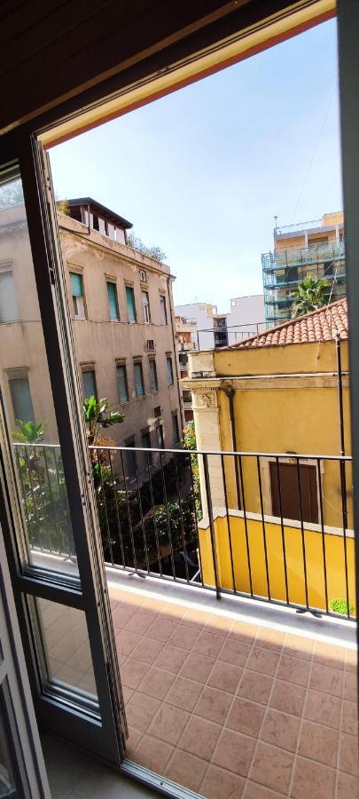Etnea Gioeni House Suite Catania Bagian luar foto