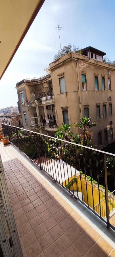 Etnea Gioeni House Suite Catania Bagian luar foto