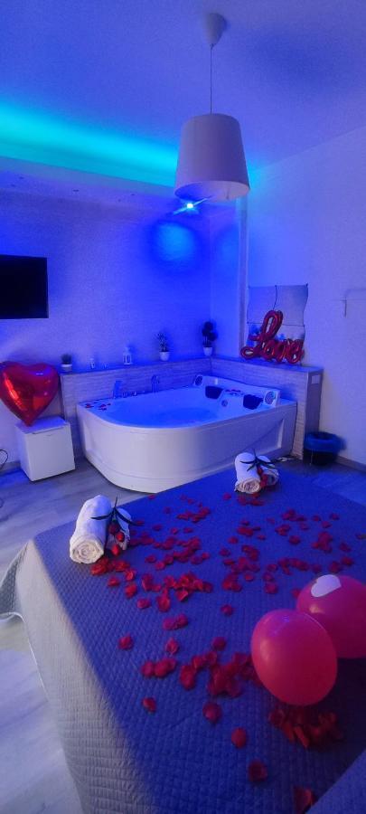 Etnea Gioeni House Suite Catania Bagian luar foto