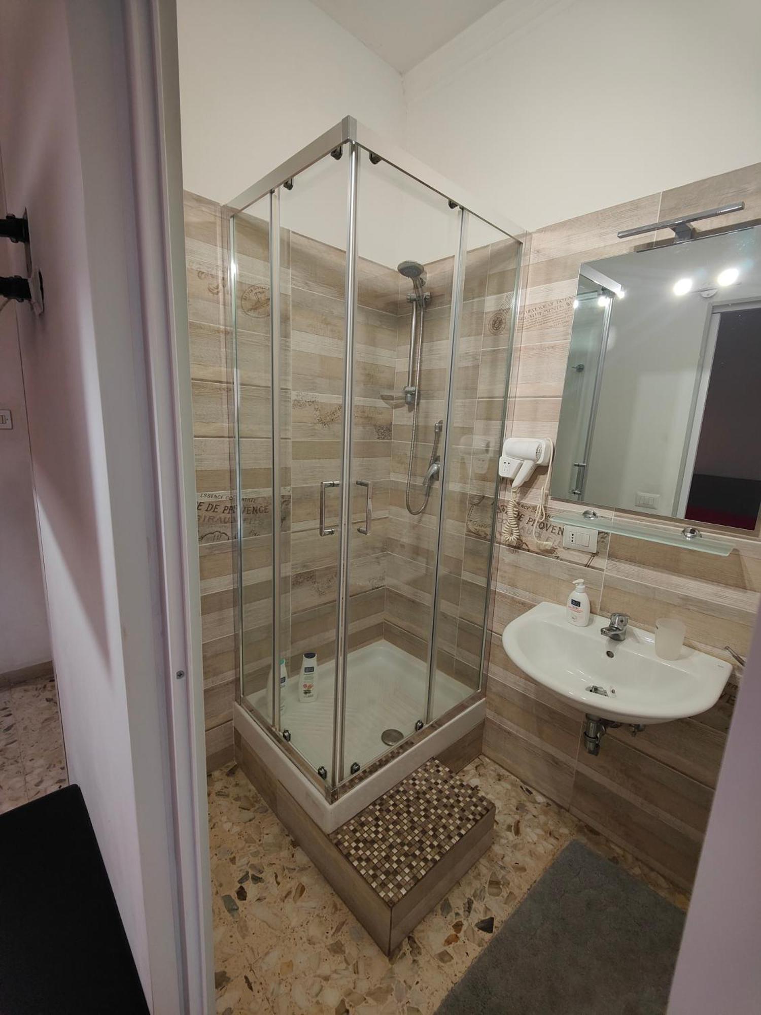 Etnea Gioeni House Suite Catania Ruang foto