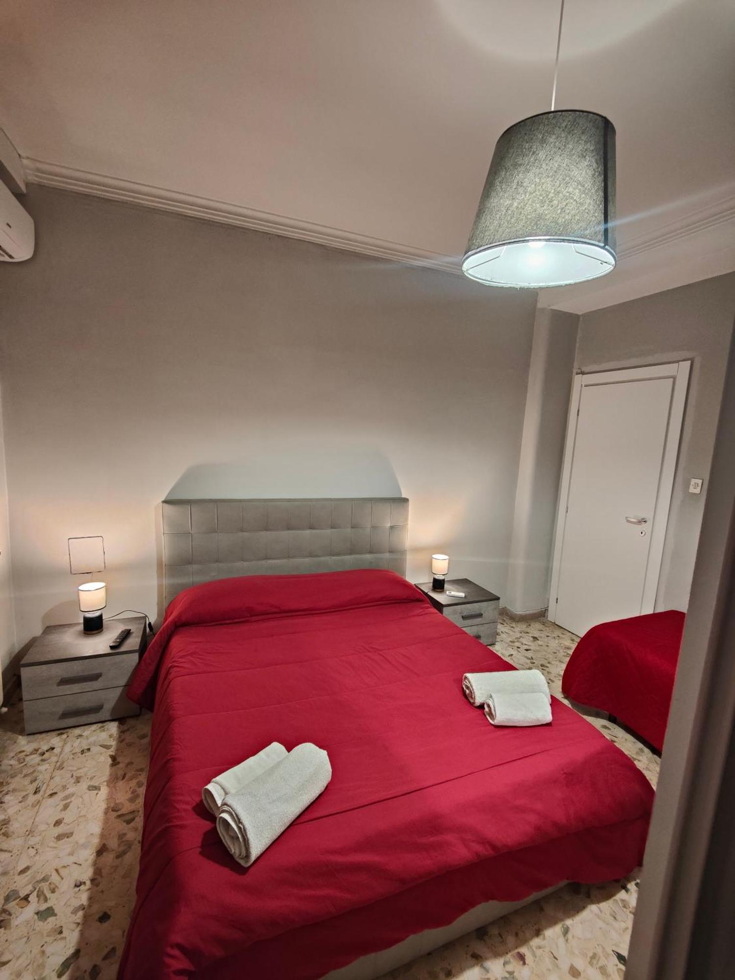 Etnea Gioeni House Suite Catania Bagian luar foto