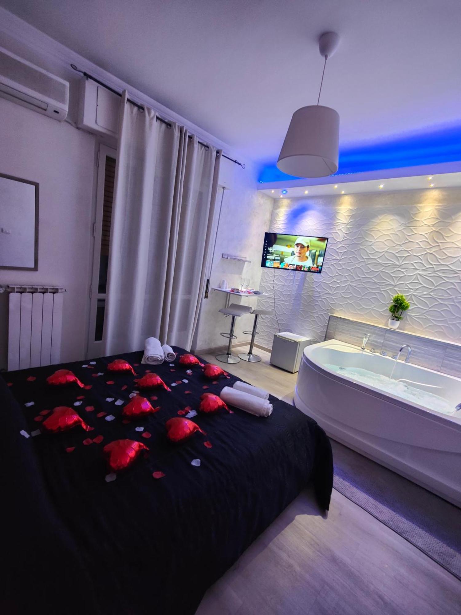 Etnea Gioeni House Suite Catania Bagian luar foto