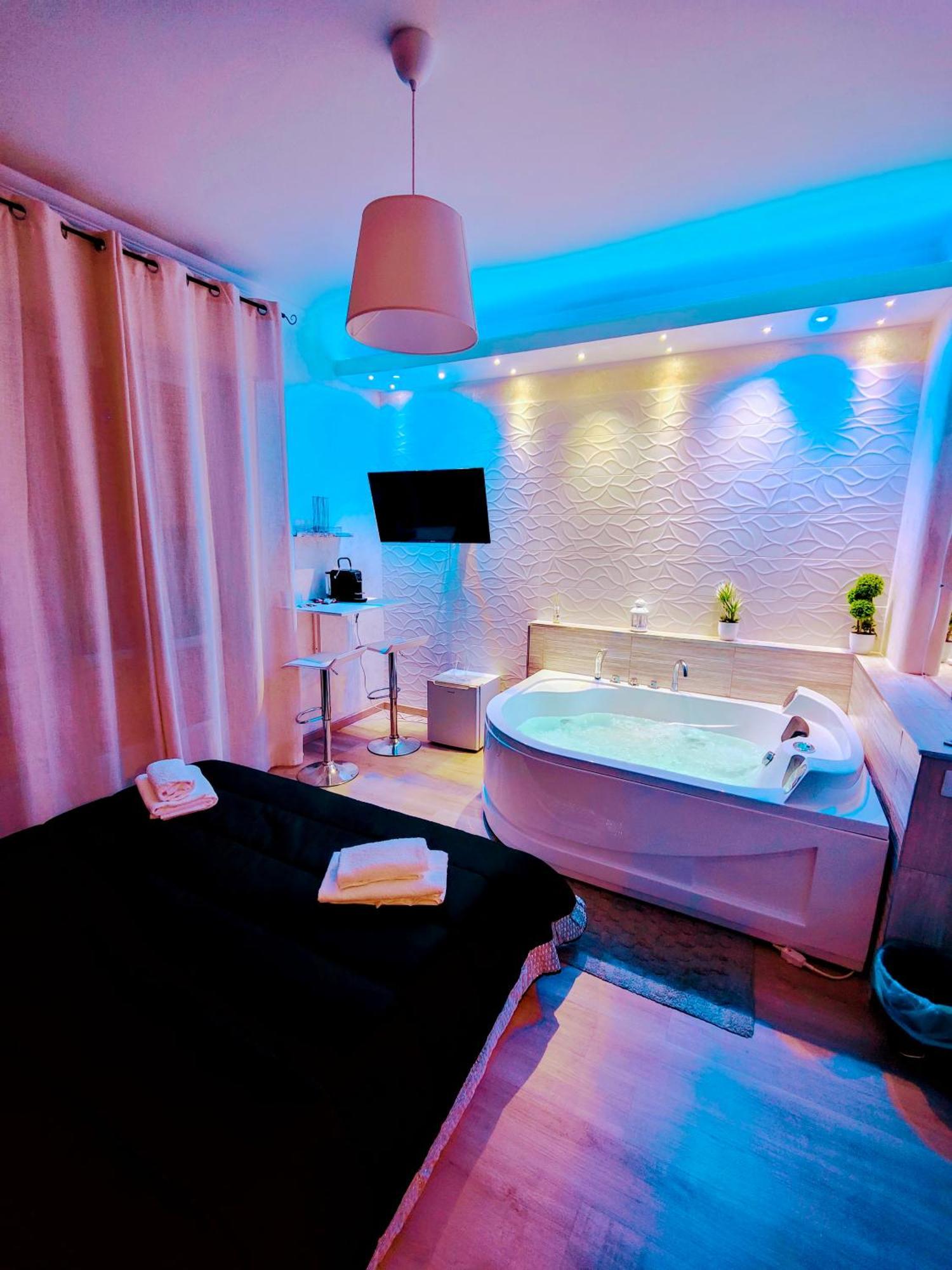 Etnea Gioeni House Suite Catania Bagian luar foto